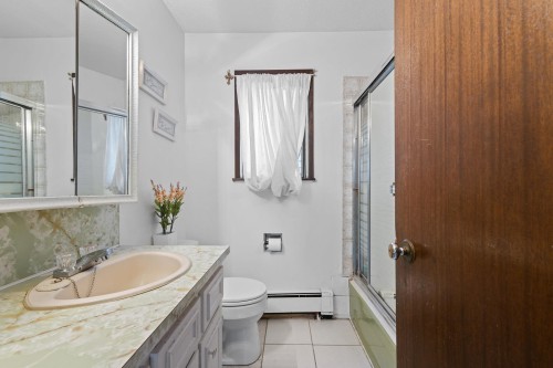 2225 35Th Avenue E, Vancouver, BC 