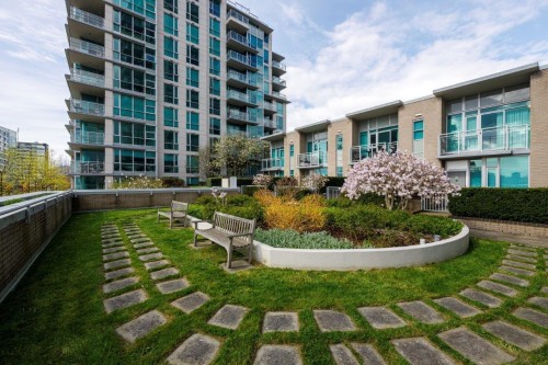 2107-188 Esplanade E, North Vancouver, BC 