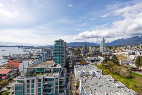 2107-188 Esplanade E, North Vancouver, BC 