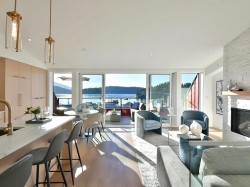 101-263 Gower Point Road  Gibsons, BC V0N 1V4