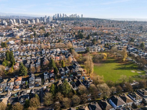 5556 Earles Street, Vancouver, BC 