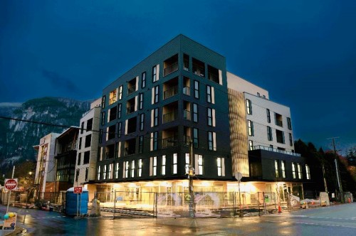 406-37994 Second Avenue  Squamish, BC V8B 0C3