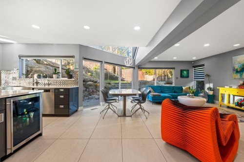 3722 Southridge Place, West Vancouver, BC 