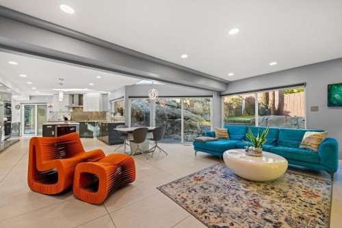 3722 Southridge Place, West Vancouver, BC 