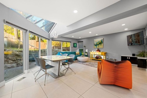 3722 Southridge Place, West Vancouver, BC 