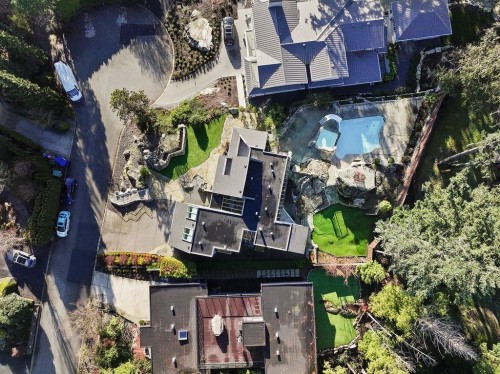 3722 Southridge Place, West Vancouver, BC 