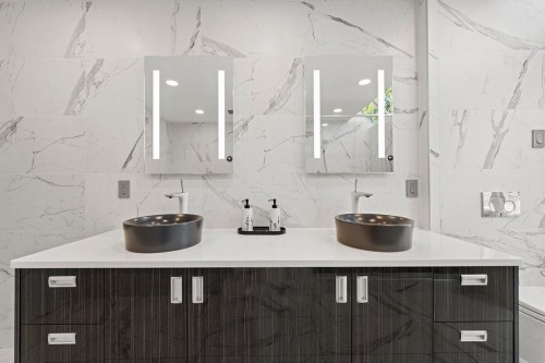 3722 Southridge Place, West Vancouver, BC 