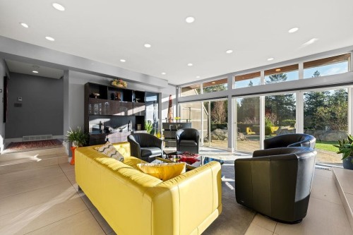 3722 Southridge Place, West Vancouver, BC 