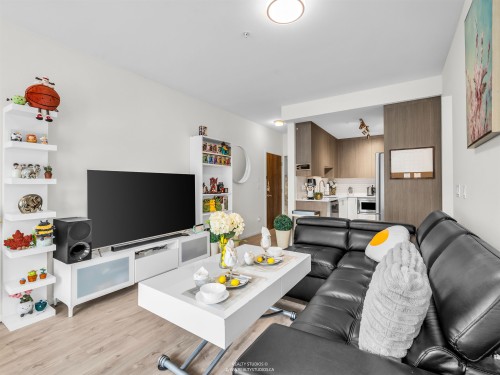 226-6283 Kingsway Avenue  Burnaby, BC V5J 0H3