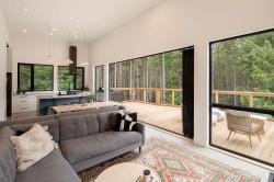 1290 Cowan Point Drive  Bowen Island, BC V0N 1G2