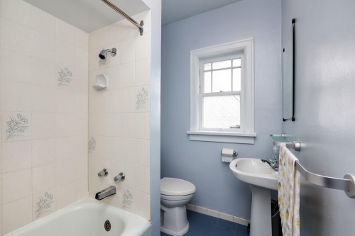 3962 22Nd Avenue W, Vancouver, BC 