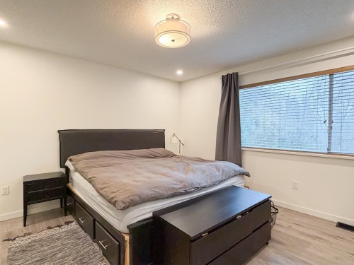 8122 Forest Grove Drive, Burnaby, BC 