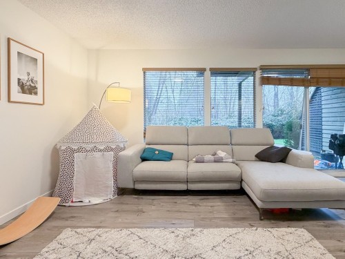 8122 Forest Grove Drive, Burnaby, BC 