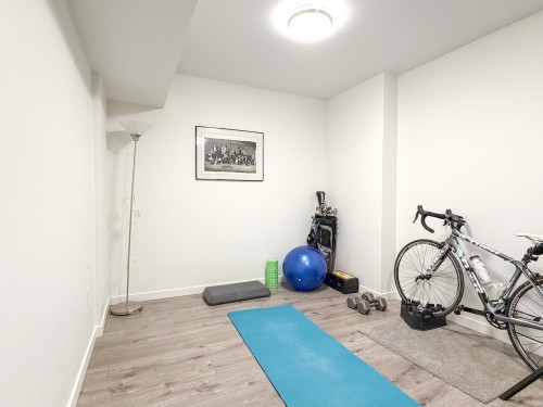 8122 Forest Grove Drive, Burnaby, BC 