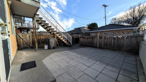 708 49Th Avenue E, Vancouver, BC 