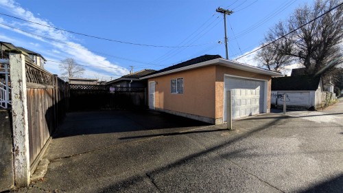 708 49Th Avenue E, Vancouver, BC 