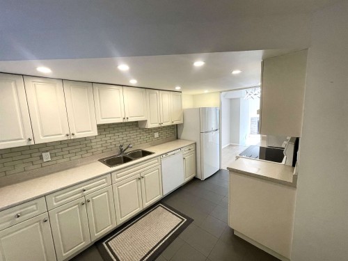 8132 Laval Place, Vancouver, BC 