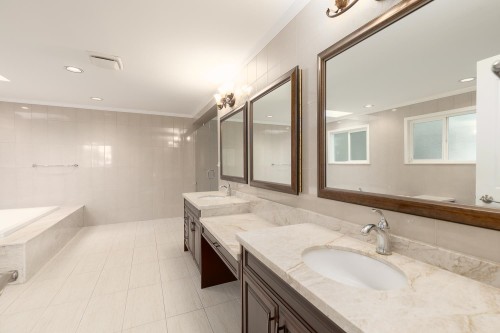 1989 52Nd Avenue W, Vancouver, BC 