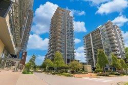 408-258 Nelson's Court  New Westminster, BC V3L 0J9