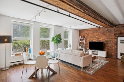 203-150 Alexander Street  Vancouver, BC V6A 1B5