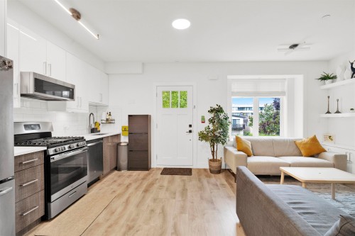 2743 Duke Street, Vancouver, BC 