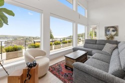 502 Spyglass Place  Gibsons, BC V0N 1V9