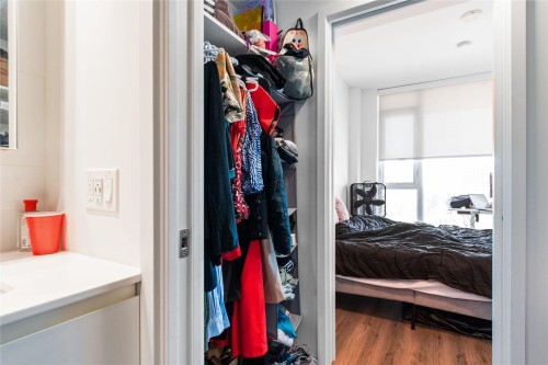 609-3833 Evergreen Place, Burnaby, BC 