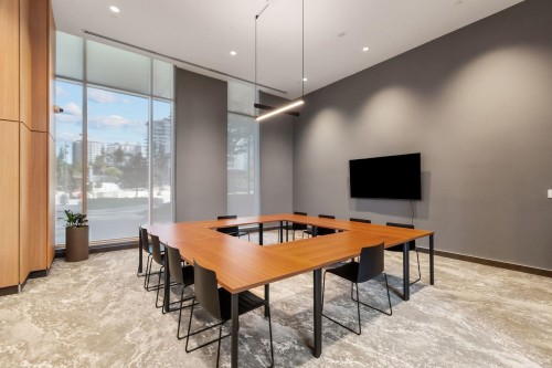 609-3833 Evergreen Place, Burnaby, BC 