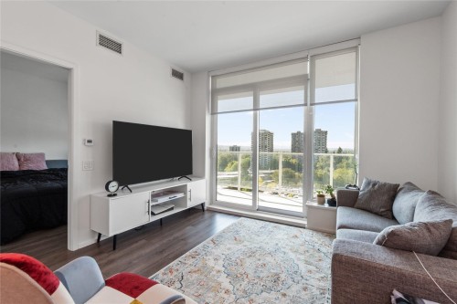 609-3833 Evergreen Place, Burnaby, BC 