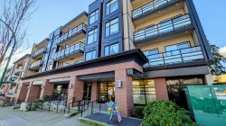 211-7727 Royal Oak Avenue  Burnaby, BC V5J 4K2