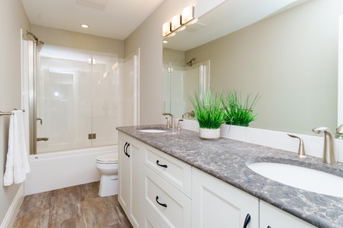 1055 Charland Avenue, Coquitlam, BC 