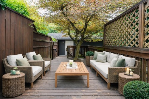 1796 14Th Avenue W, Vancouver, BC 