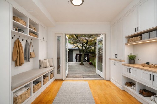 1796 14Th Avenue W, Vancouver, BC 