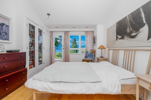 6245 Nelson Avenue, West Vancouver, BC 