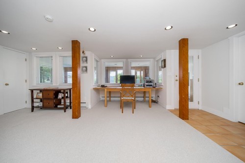 6245 Nelson Avenue, West Vancouver, BC 