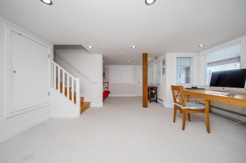 6245 Nelson Avenue, West Vancouver, BC 