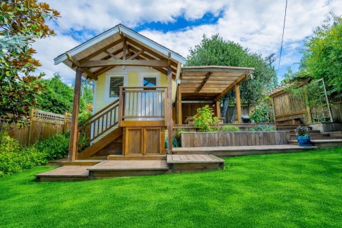 6245 Nelson Avenue, West Vancouver, BC 