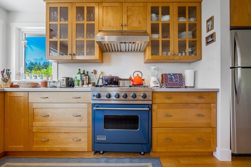 6245 Nelson Avenue, West Vancouver, BC 