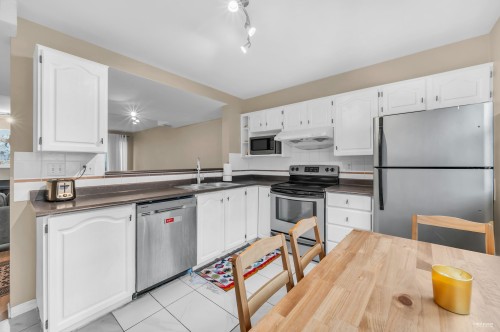 73-2450 Hawthorne Avenue, Port Coquitlam, BC 