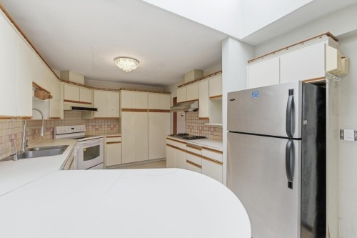 6709 Ash Street, Vancouver, BC 