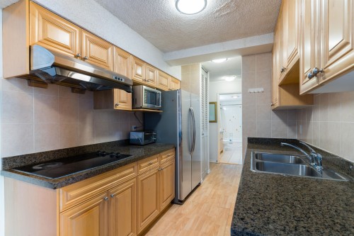 1402-7275 Salisbury Avenue, Burnaby, BC 