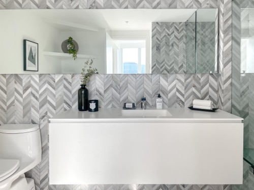 3703-689 Abbott Street, Vancouver, BC 