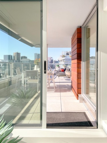 3703-689 Abbott Street, Vancouver, BC 