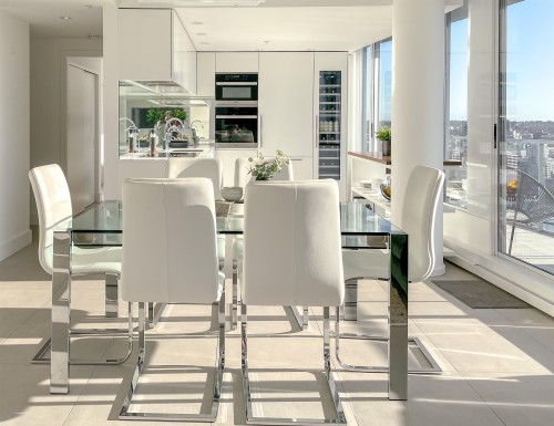 3703-689 Abbott Street, Vancouver, BC 