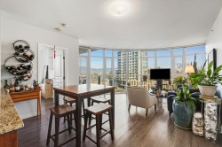 751-1483 King Edward Avenue E Vancouver, BC V5N 5Z3