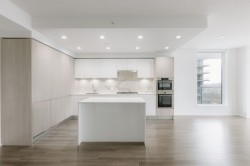 3201-3888 Evergreen Place  Burnaby, BC V3J 0M3