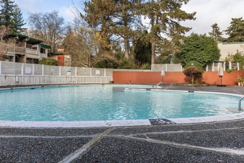 879 Westview Crescent, North Vancouver, BC 