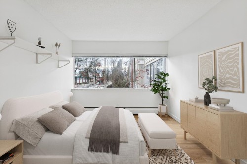 879 Westview Crescent, North Vancouver, BC 