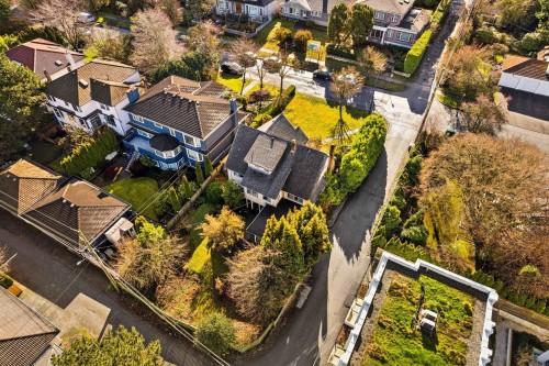 475 27Th Avenue W, Vancouver, BC 