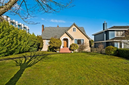 475 27Th Avenue W, Vancouver, BC 